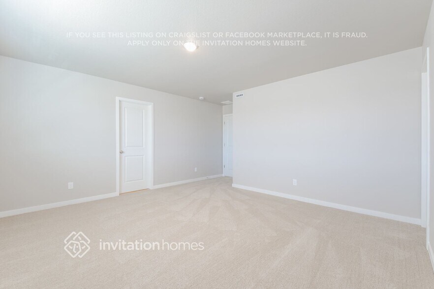 Building Photo - 7338 Green River Ave