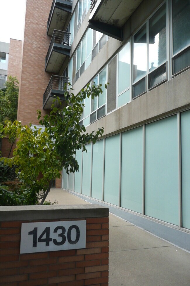 Building Photo - 1430 S Michigan Ave