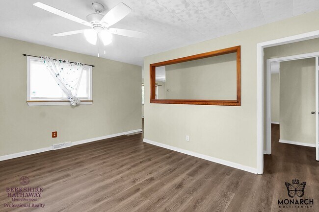 Building Photo - Affordable 3 Bedroom Home
