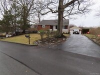 Building Photo - 3 Birch St