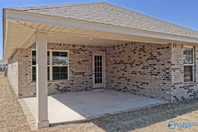 Building Photo - 133 Ardsley Dr