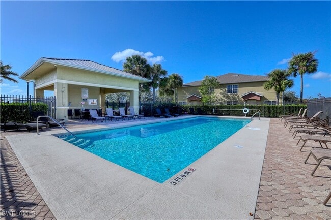 Building Photo - 9093 Gervais Cir