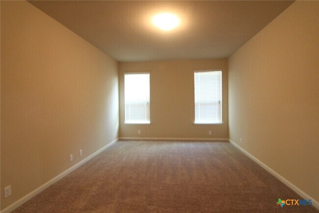Building Photo - 1330 Ace Ranch St
