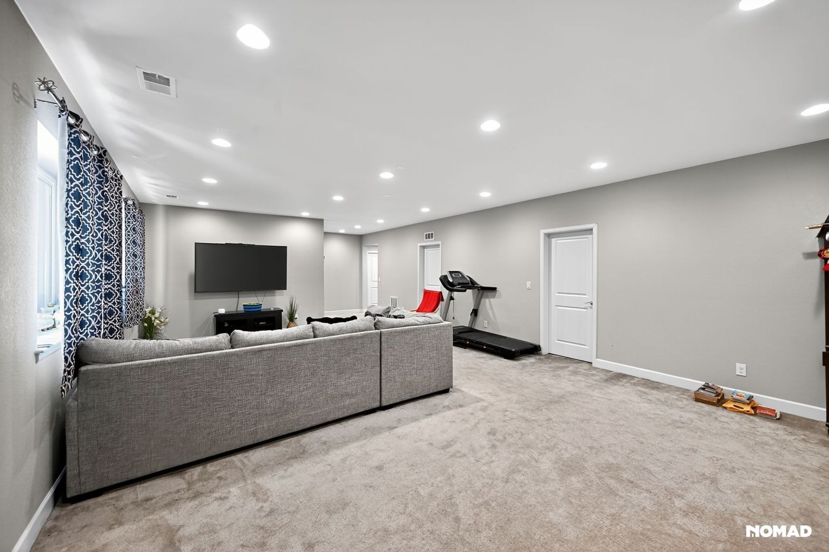 Building Photo - 6497 Village Ln