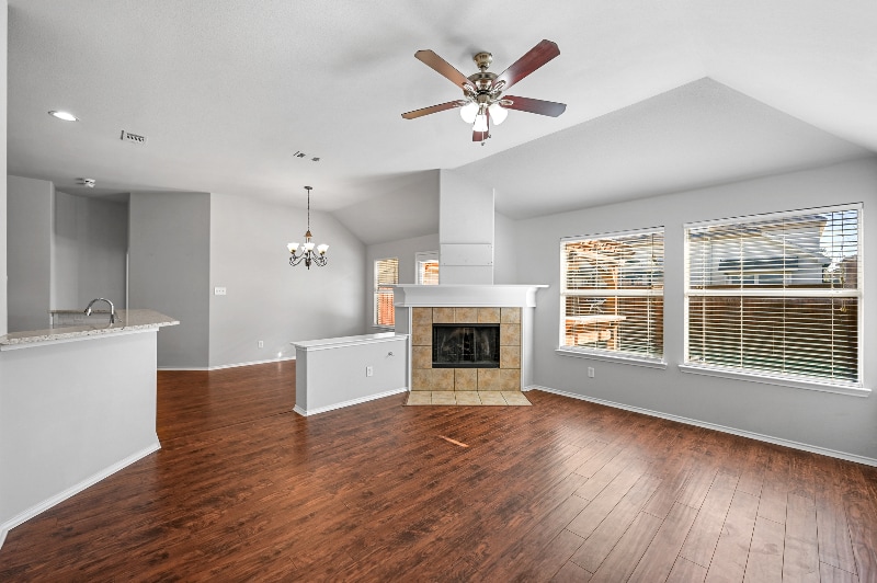 Building Photo - 10010 Voss Ave