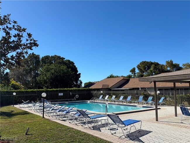 Building Photo - 9303 Lennex Ln