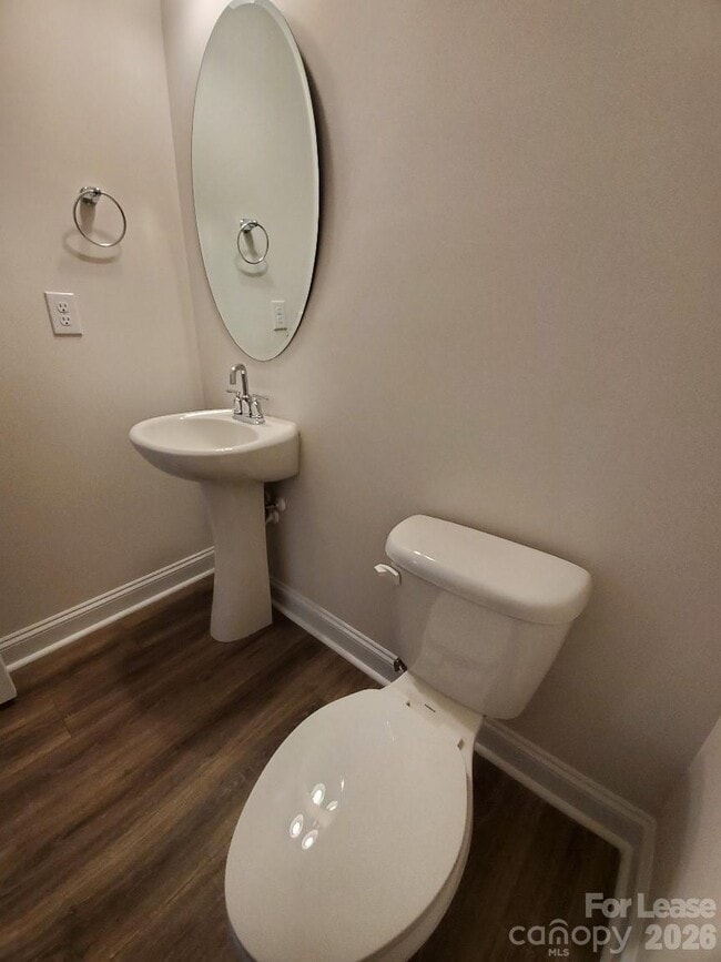 Building Photo - 3013 Lydney Cir