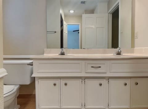 Building Photo - 29796 Cheshire Ct