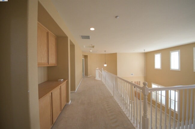 Building Photo - 1612 Marina Way