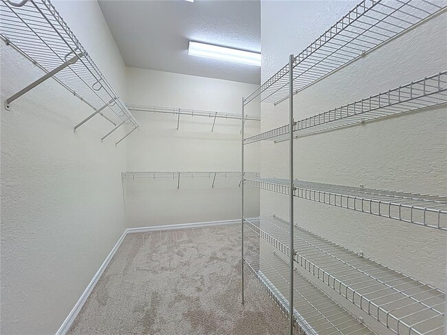 Building Photo - 10817 Masters Dr