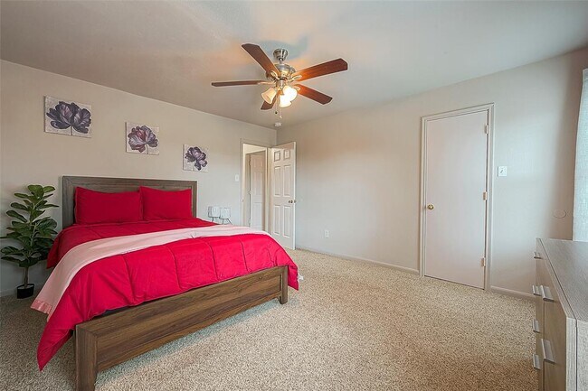 Building Photo - 3042 Crestbrook Bend Ln