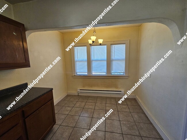 Building Photo - 1618 Coal Ave SE