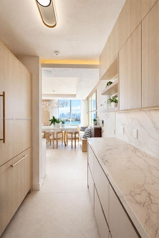 Building Photo - 1000 West Ave