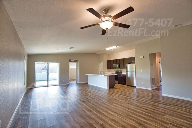 Building Photo - 2905 3rd St SW