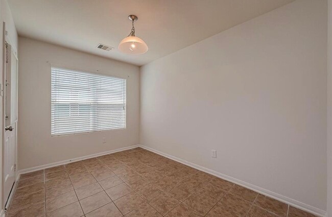 Building Photo - 5242 Espuela Ln