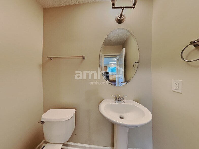 Building Photo - 439 Annaberg Ln