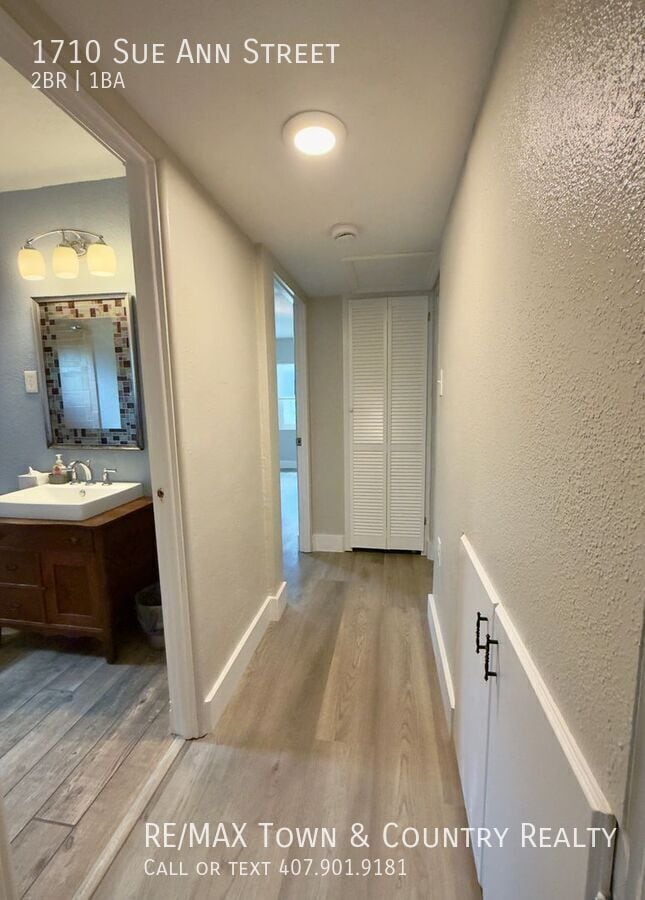 Building Photo - 1710 Sue Ann St