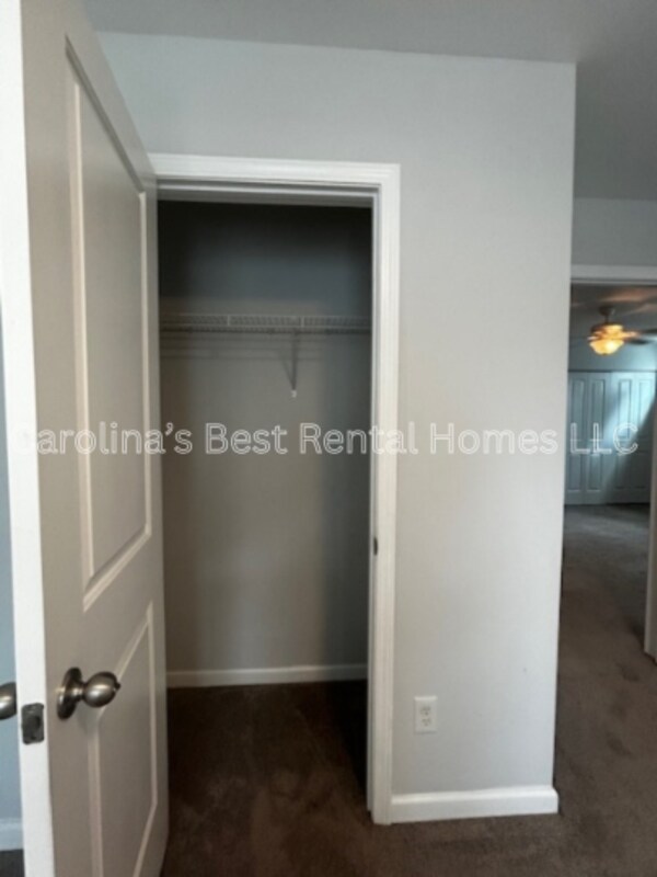 Building Photo - 148 Mariscat Pl