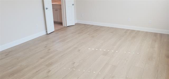 Building Photo - 908 Foxglove Dr