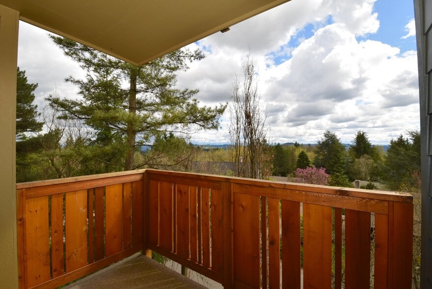Building Photo - 12375 Mt Jefferson Terrace