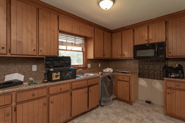 Building Photo - 1205 Opossum Trot Ln