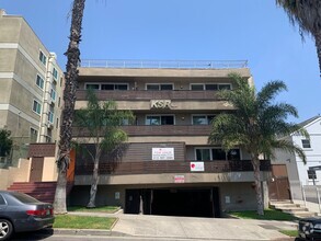 Building Photo - Newly Renovated Studio Unit - Koreatown