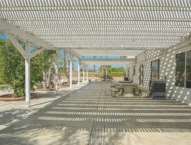 Building Photo - 12683 Palm View Way