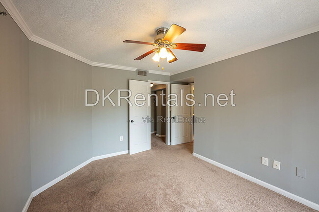 Building Photo - 795 Hammond Dr NE