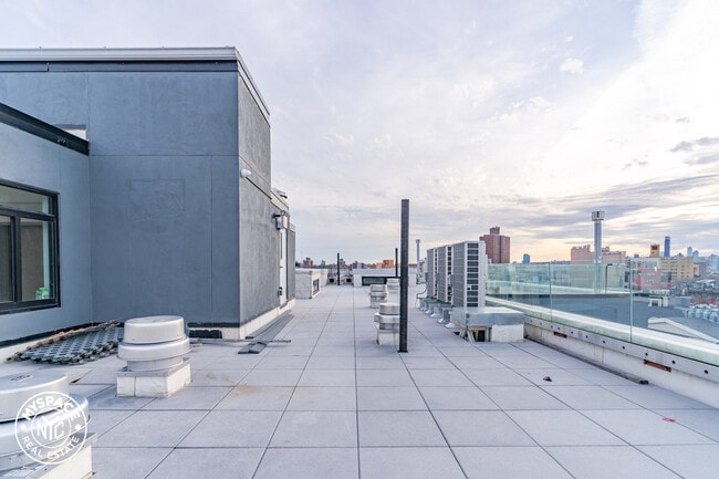 Building Photo - 594 Bushwick Ave