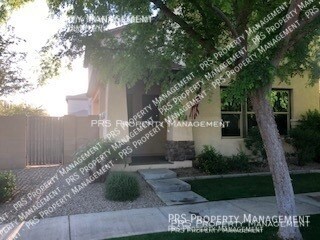 Primary Photo - 1371 S Chaparral Blvd
