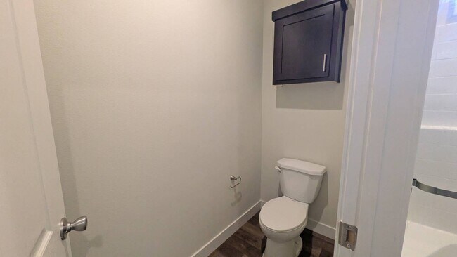 Building Photo - 6656 Pentz Rd