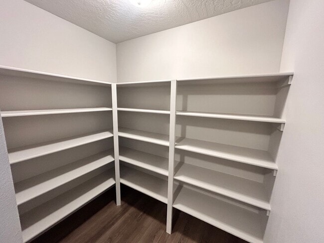 Building Photo - Stunning 3 Bed, 2 Bath Rancher in Spokane ...