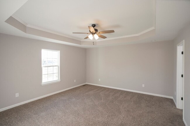 Building Photo - 123 Vanatta Rd