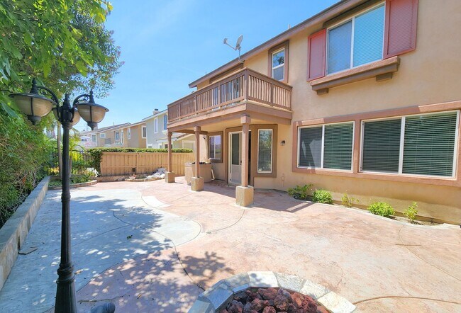 Building Photo - Beautiful 5BD, 3BA, 2,871 Sq. Ft. Home In ...
