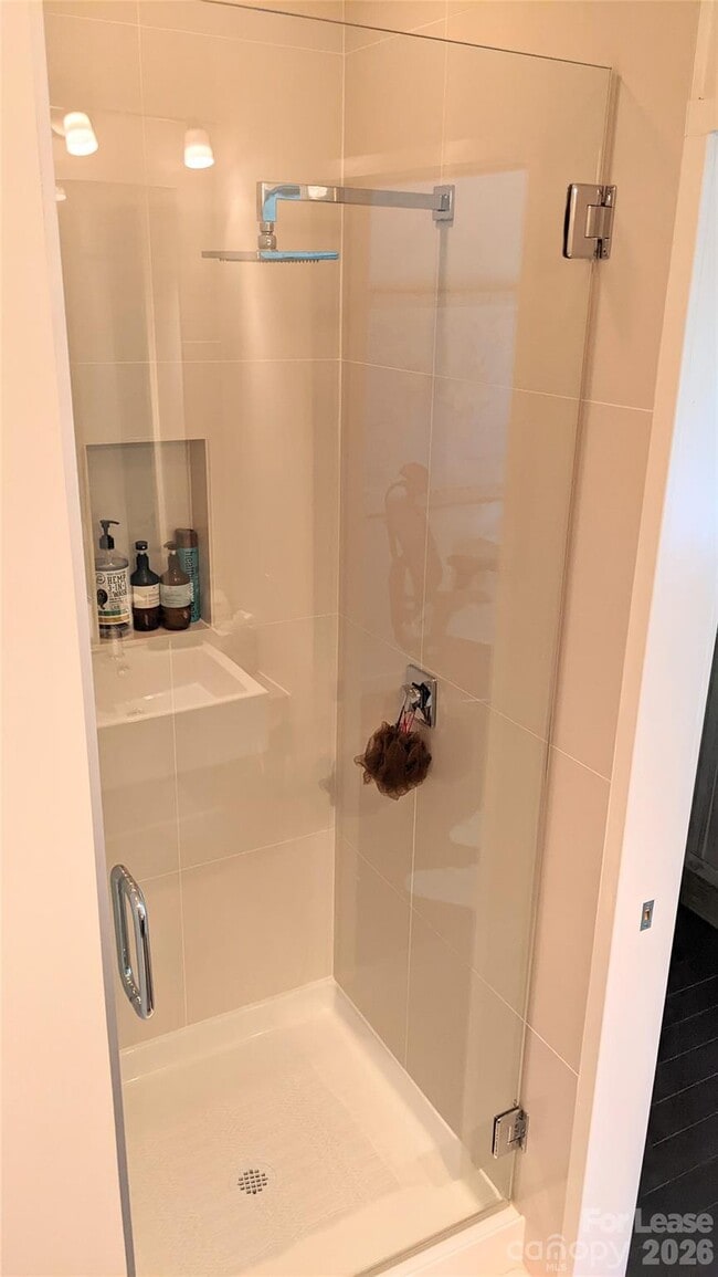 Building Photo - 341 Viburnum Way Ct