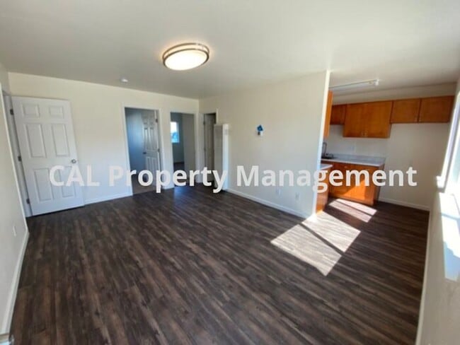 Primary Photo - Newly Remodeled 2 Bedroom Apartment!