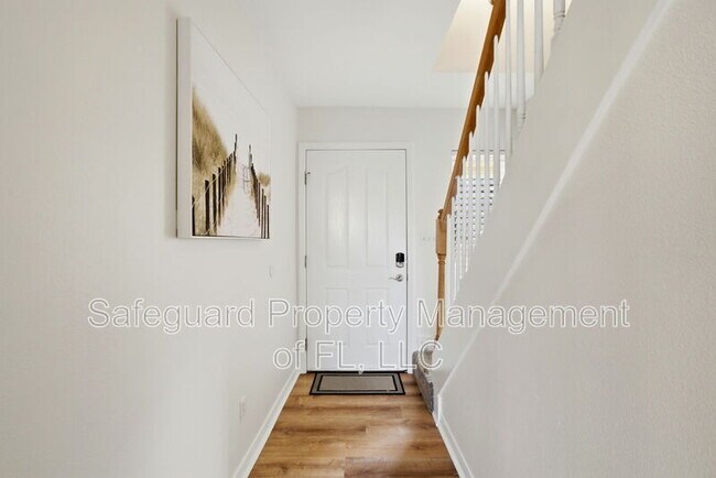 Building Photo - 1500 Via De Luna Dr