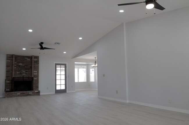 Building Photo - 16801 N 45th Pl