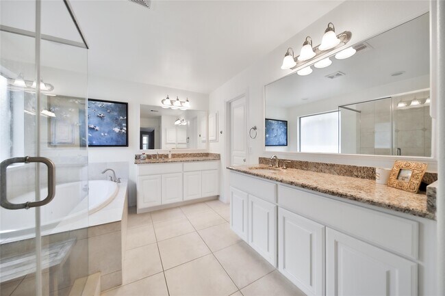 Building Photo - 5309 Larkin St