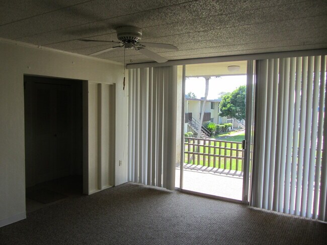 Building Photo - 300 Miracle Strip Pkwy