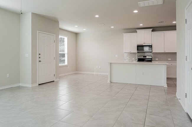 Building Photo - 5306 Golden Canary Ln