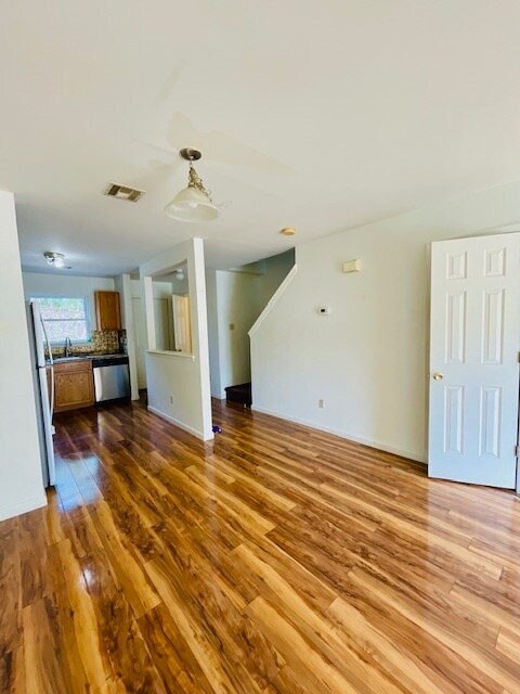 Building Photo - 149 Victoria Heights Rd