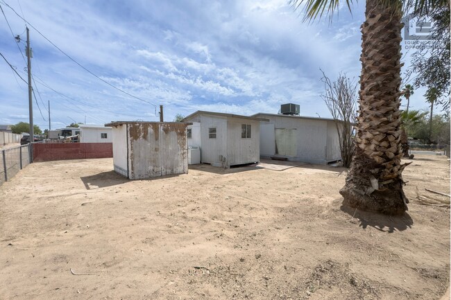 Building Photo - 13522 W Maryland Ave