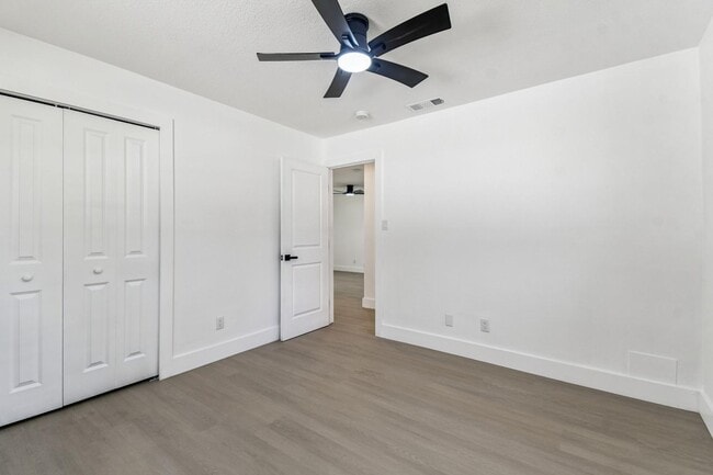 Building Photo - 16107 Sea Pines Dr