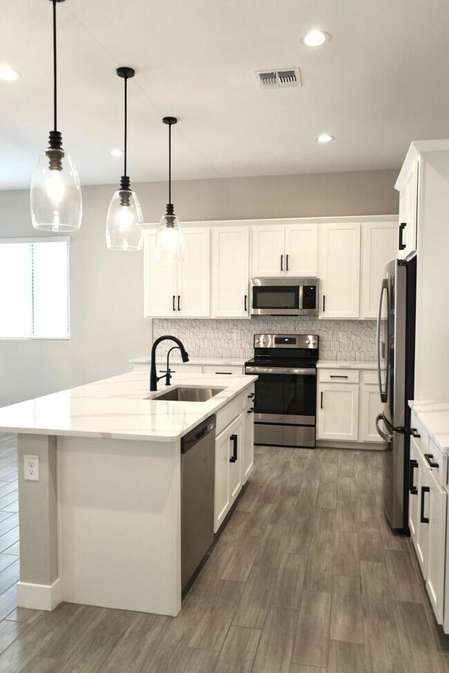 Building Photo - 20047 W Turney Ave