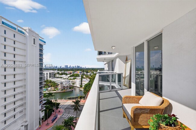 Building Photo - 2401 Collins Ave