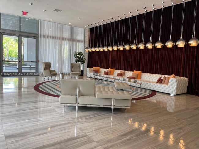 Building Photo - 2000 Metropica Wy