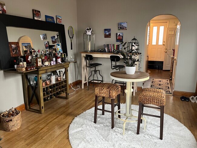Living room/dining room - 1412 Light St