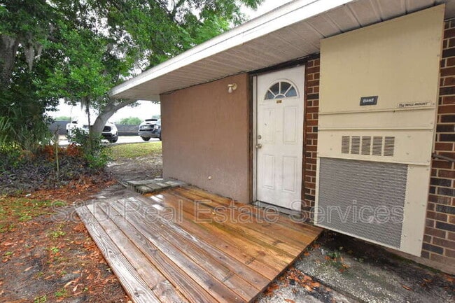 Building Photo - 2907 S Lincoln Ave