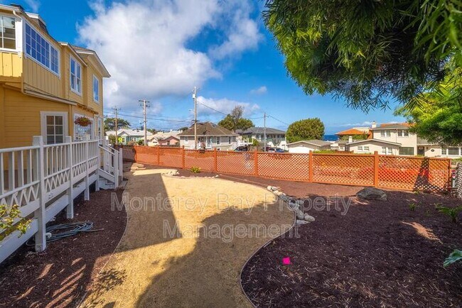 Building Photo - 225 Central Ave